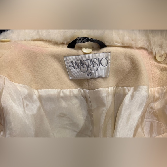 Anastasio Wool Long Coat with Fur Collar – Cream – Size 48 (Fits M/L) - Picture 13 of 16